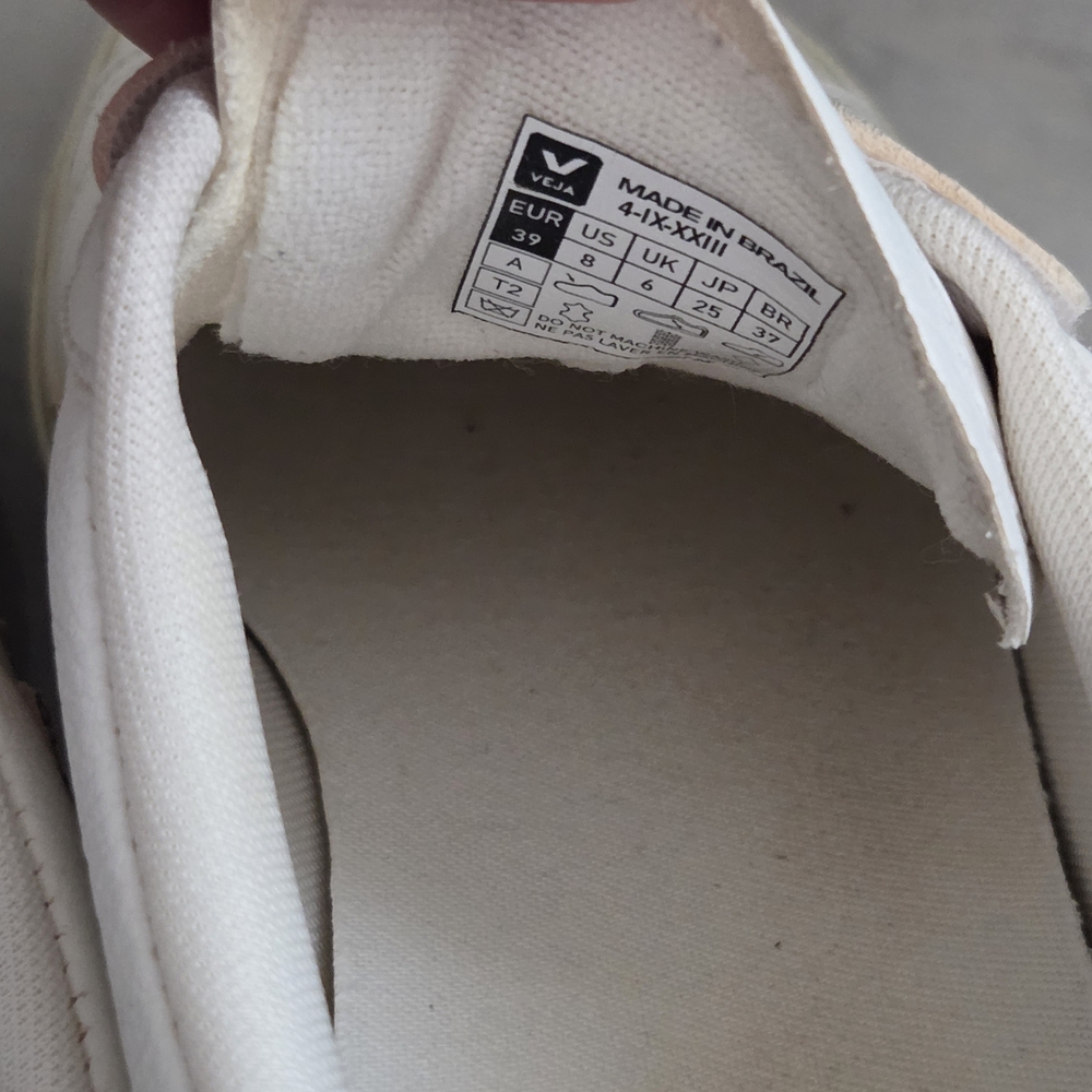 Veja Recife Logo White and Pink Velcro Sneakers - Picture 8 of 12